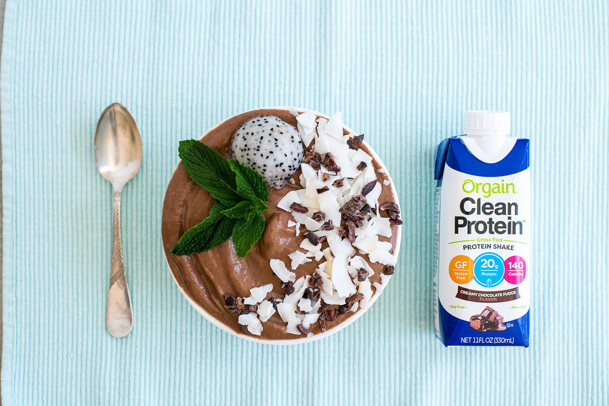 Mint Chocolate Chip Smoothie Bowl